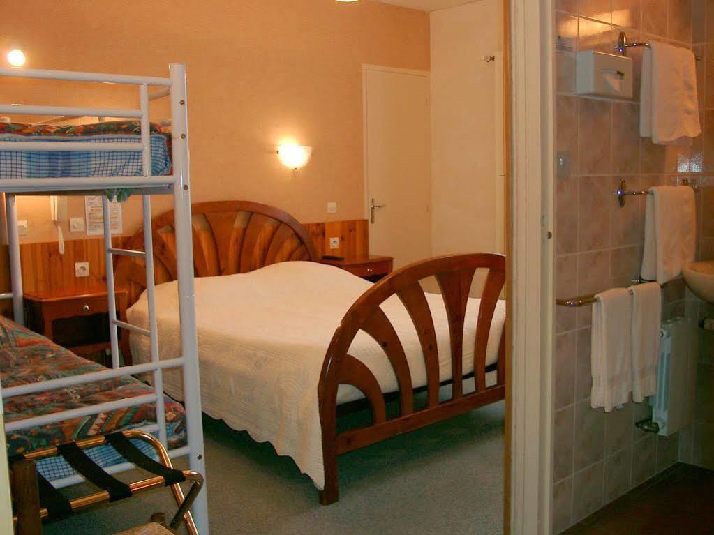 Hotel Le Chatelet Сан-Пол-дьо-Фънуе Екстериор снимка